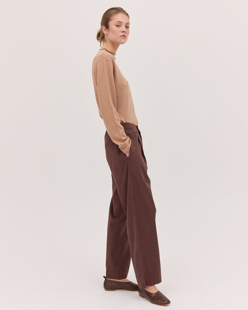 The Relaxed Tailored Pant - Chestnut