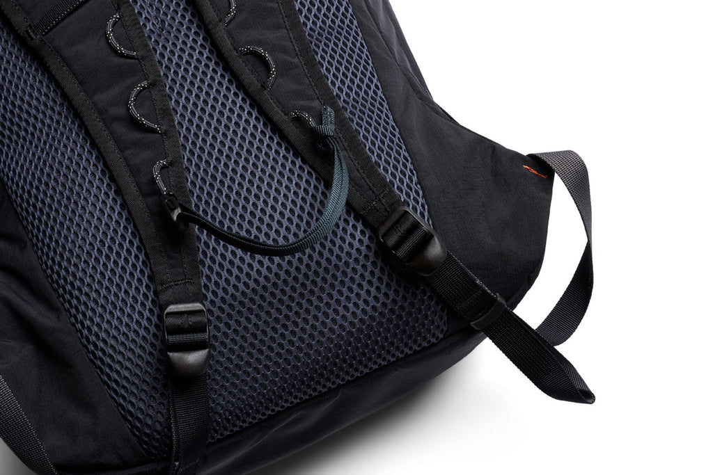 Lite Daypack / Leather Free - Black