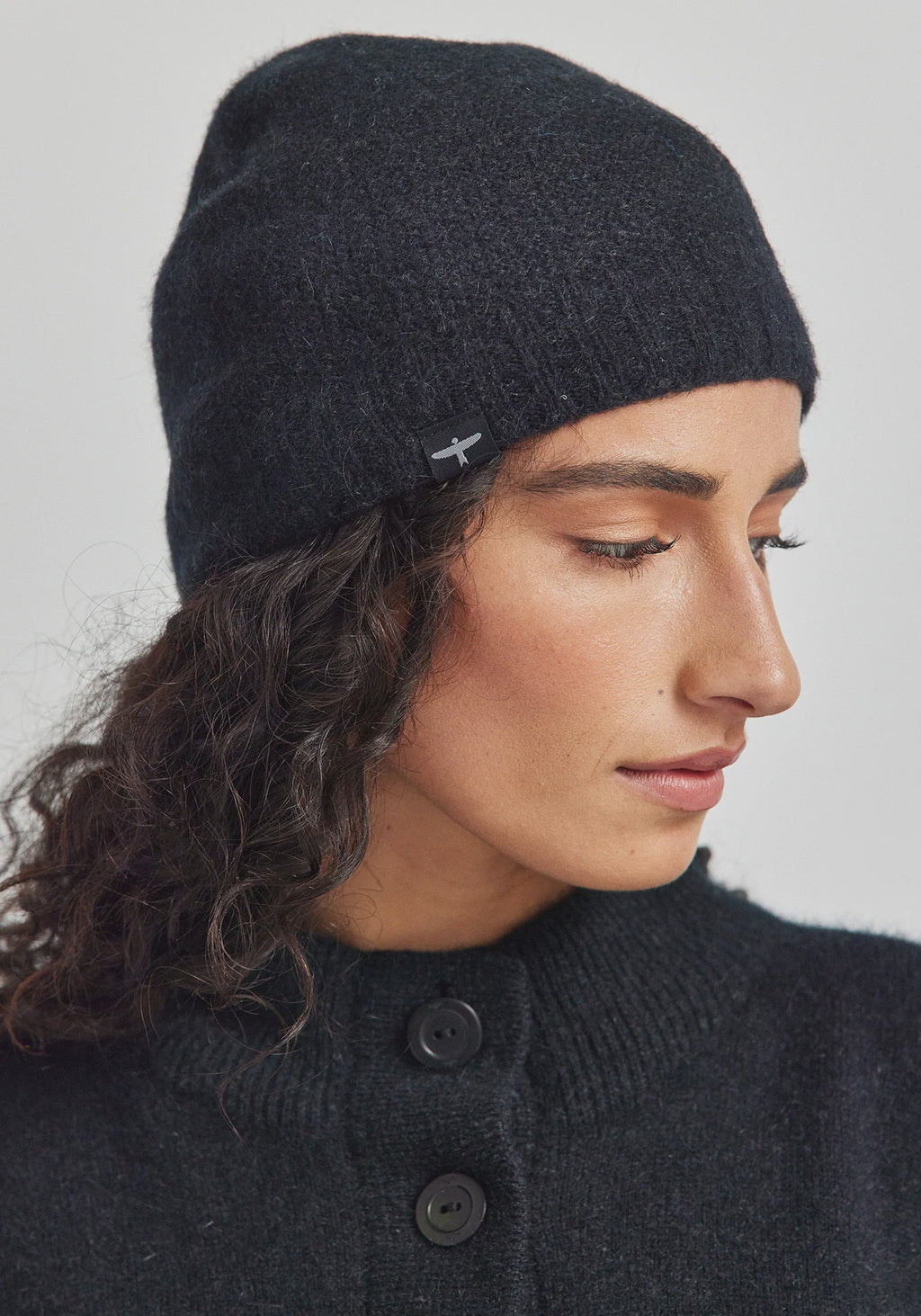 Moss Beanie - Jet