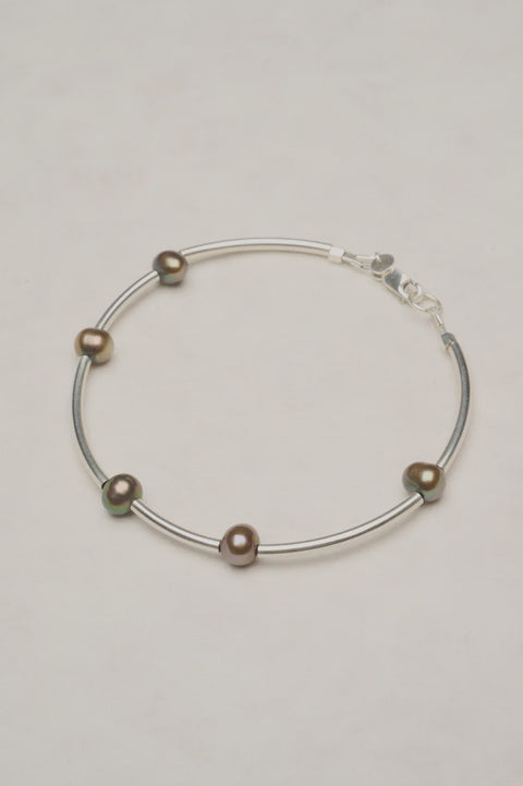 Ebb & Flow Bracelet - Freshwater Pearl