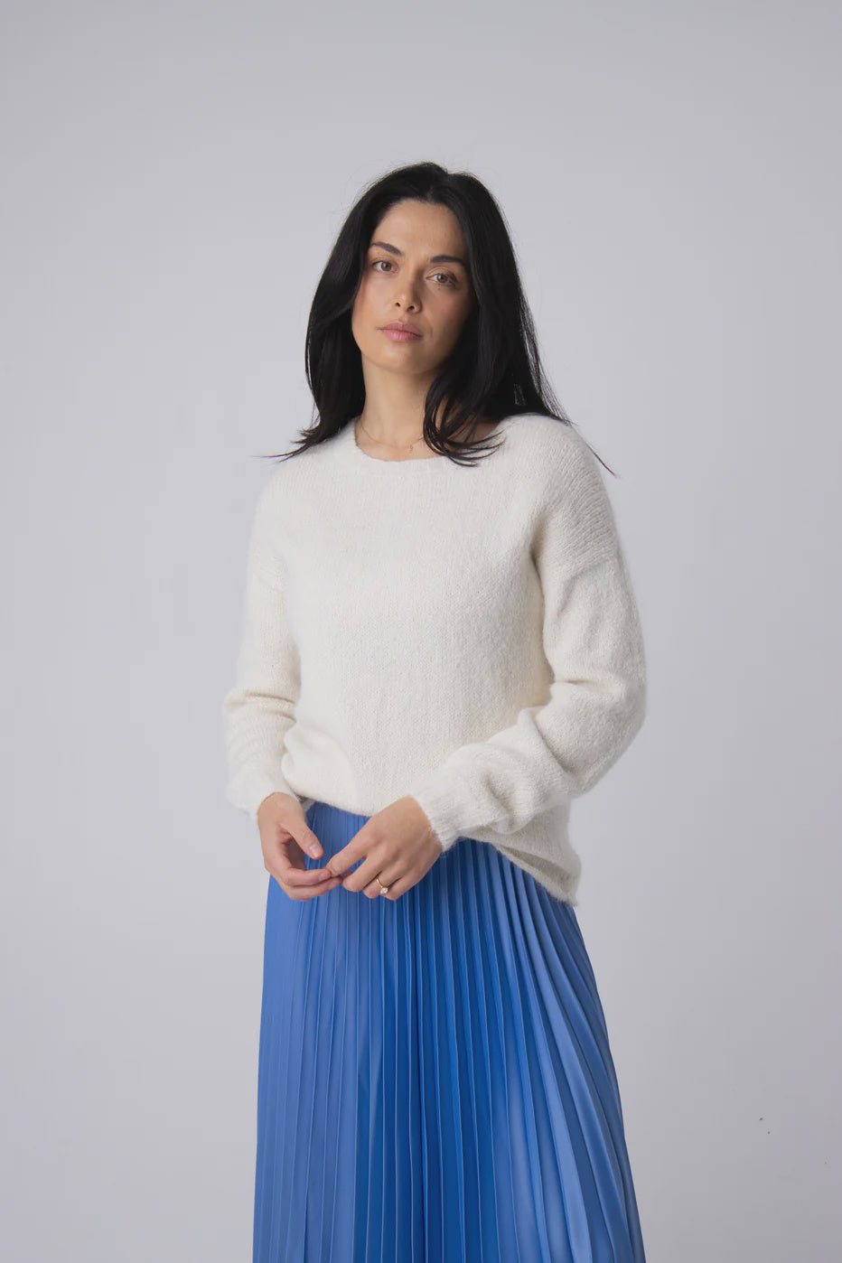 Maha Suri Alpaca Jumper - White