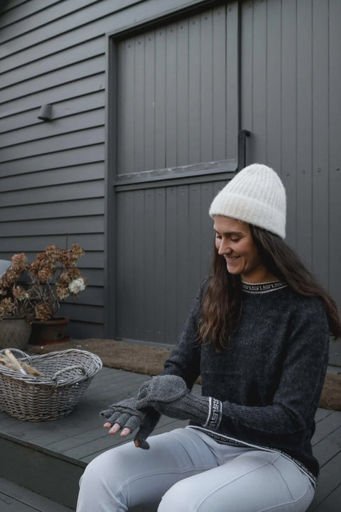 Cover-up Mittens - Charcoal