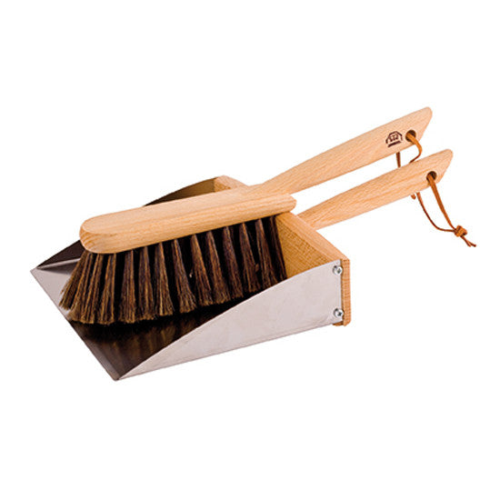 Dust Pan & Brush Set with Magnet